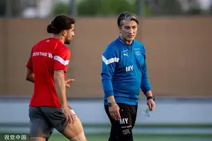 开云中国官网-清晨托特纳姆备战意甲，强势反弹细节曝光，信心回归，年轻球员得到机会(艾跃进国防经典名言)