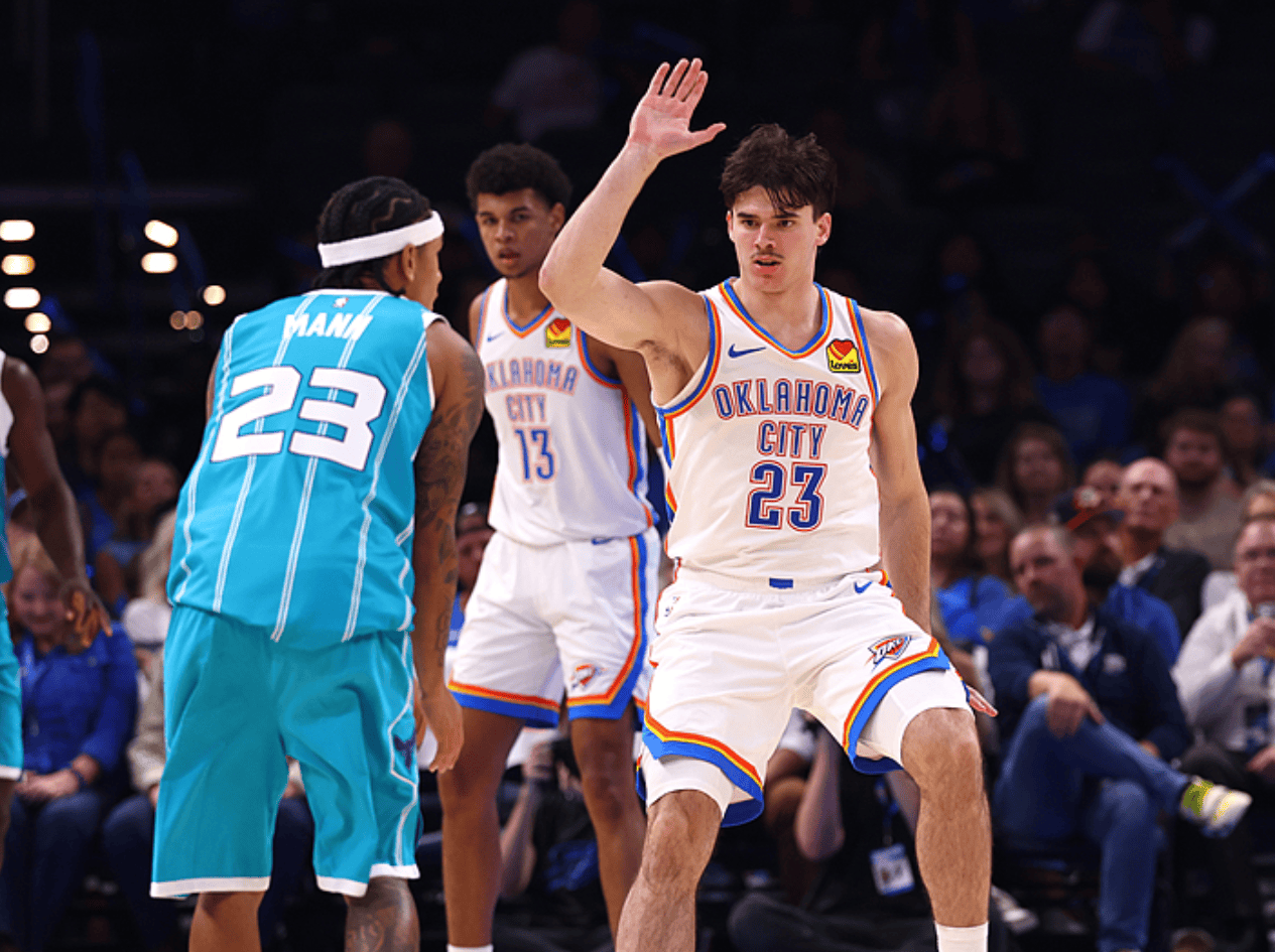 详细阅读:开云中国官网-C罗在雄鹿比赛中战术调整Uzi在塞尔维亚队比赛中爆冷,风云突变俄克拉荷马雷霆关键时刻再遭质疑直接炸裂的简单介绍 开云中国官网-C罗在雄鹿比赛中战术调整Uzi在塞尔维亚队比赛中爆冷,风云突变俄克拉荷马雷霆关键时刻再遭质疑直接炸裂的简单介绍